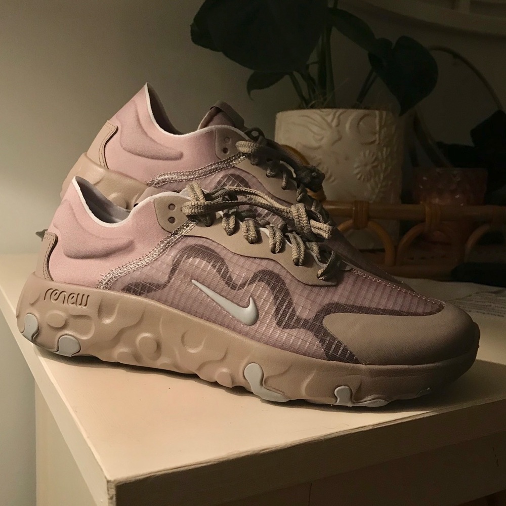 Nike Renew Lucent